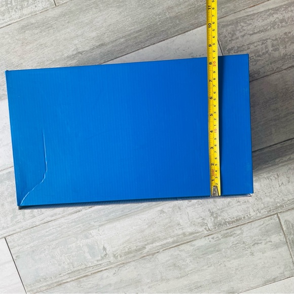 VINCE CAMUTO ROYAL BLUE EMPTY SHOEBOX - Picture 13 of 14